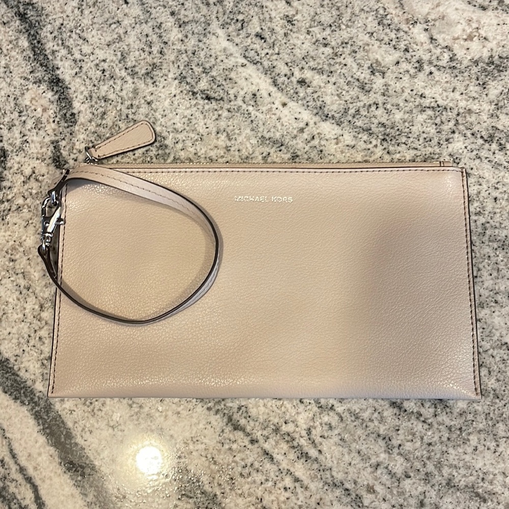 Michael Kors Wristlet